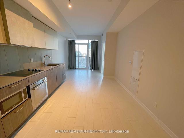1109 - 19 Western Battery Rd, Condo with 2 bedrooms, 2 bathrooms and 1 parking in Toronto ON | Image 5