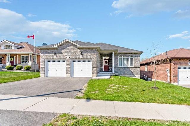68 Maria St, House detached with 2 bedrooms, 3 bathrooms and 4 parking in Penetanguishene ON | Image 1