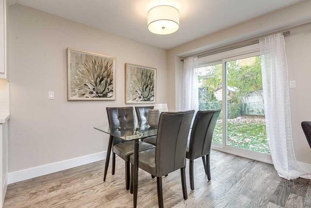119 Deanscroft Sq, House detached with 4 bedrooms, 3 bathrooms and 4 parking in Toronto ON | Image 7