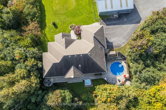 4992 County Road 1 Rd, House detached with 5 bedrooms, 3 bathrooms and 10 parking in Prince Edward County ON | Image 34
