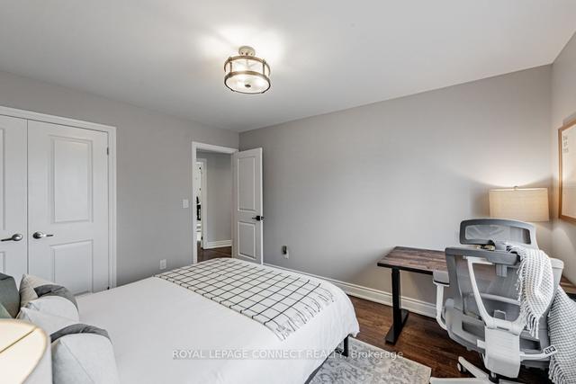 61 Long Branch Ave, House semidetached with 3 bedrooms, 4 bathrooms and 3 parking in Toronto ON | Image 7