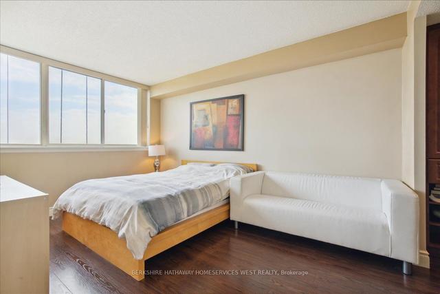 904 - 1360 Rathburn Rd E, Condo with 2 bedrooms, 2 bathrooms and 1 parking in Mississauga ON | Image 15