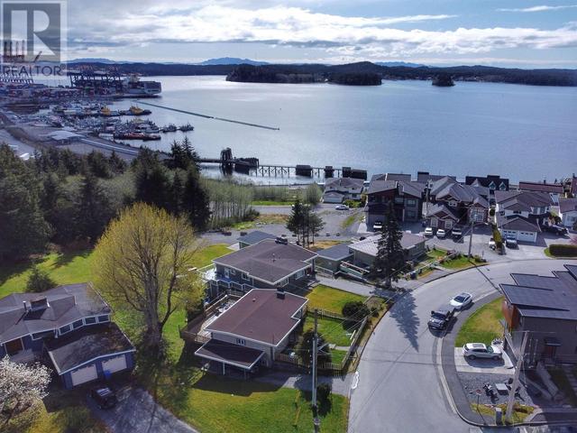 192 Van Arsdol Street, House detached with 4 bedrooms, 3 bathrooms and null parking in Prince Rupert BC | Image 2