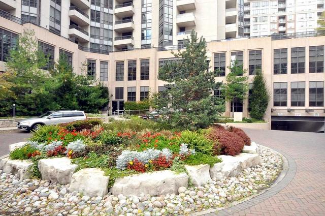 2719 - 500 Doris Ave, Condo with 3 bedrooms, 3 bathrooms and 2 parking in Toronto ON | Image 12
