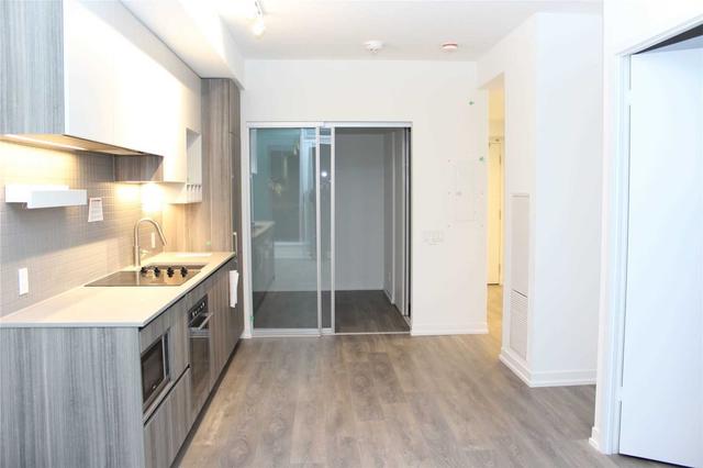 2306 - 5 Buttermill Ave, Condo with 2 bedrooms, 2 bathrooms and 0 parking in Vaughan ON | Image 6