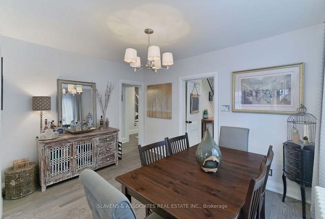 100 Belgravia Ave, House detached with 3 bedrooms, 1 bathrooms and 1 parking in Toronto ON | Image 4