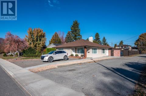 323 Windsor Avenue, Penticton, BC, V2A2K5 | Card Image