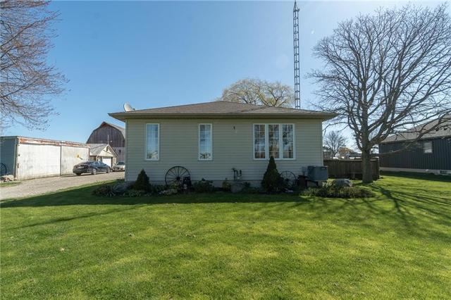 296 South Cayuga Road, House detached with 3 bedrooms, 1 bathrooms and 14 parking in Haldimand County ON | Image 1
