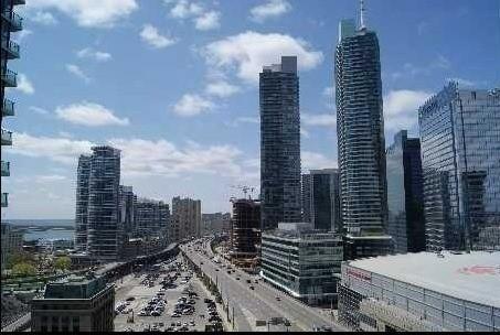 1001 - 18 Harbour St, Condo with 2 bedrooms, 2 bathrooms and 1 parking in Toronto ON | Image 1