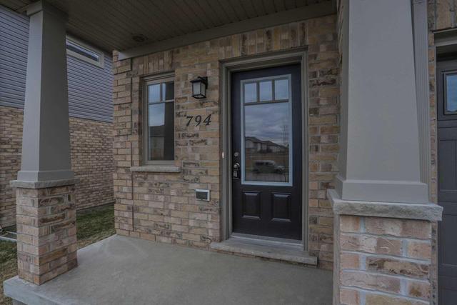 794 Cedarpark Way, Townhouse with 3 bedrooms, 5 bathrooms and 1 parking in London ON | Image 3