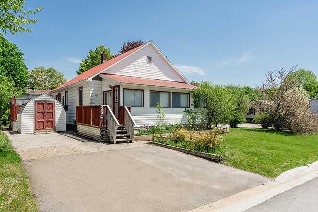 364 East St, House detached with 2 bedrooms, 1 bathrooms and 3 parking in Orillia ON | Image 1