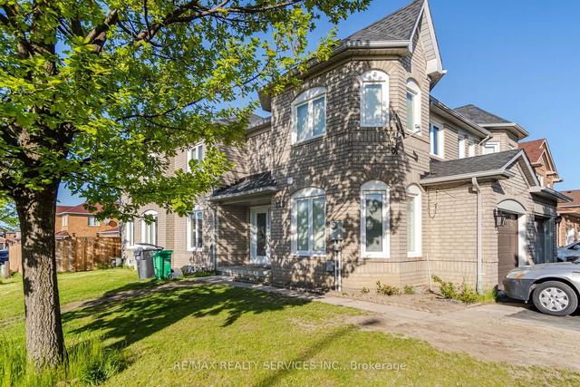 123 Oatfield Rd S, House semidetached with 4 bedrooms, 3 bathrooms and 4 parking in Brampton ON | Image 23