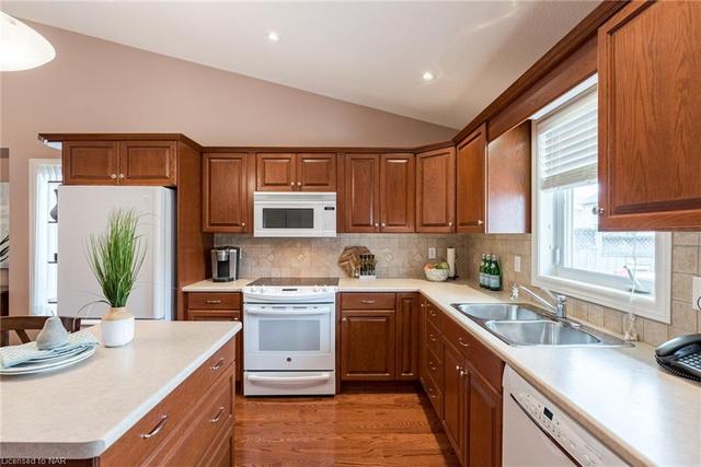 47 First Street Louth, House detached with 3 bedrooms, 2 bathrooms and 6 parking in St. Catharines ON | Image 20