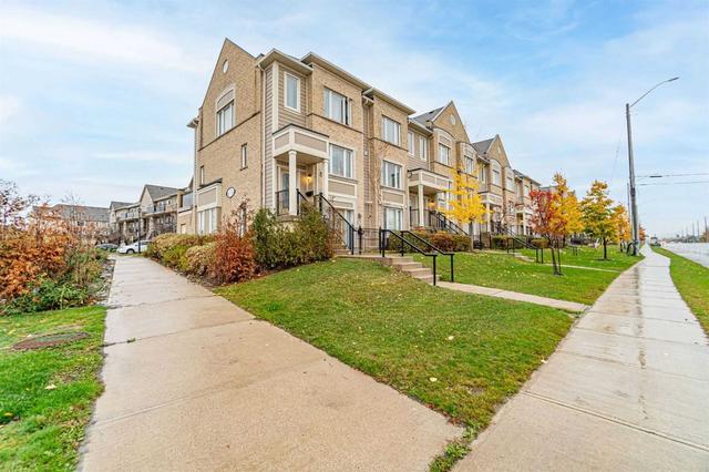 60 Fairwood Circ, Townhouse with 1 bedrooms, 1 bathrooms and 2 parking in Brampton ON | Image 12
