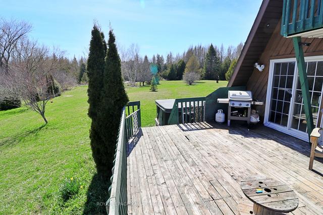 243 Cameron Rd, House detached with 3 bedrooms, 2 bathrooms and 10 parking in Kawartha Lakes ON | Image 10