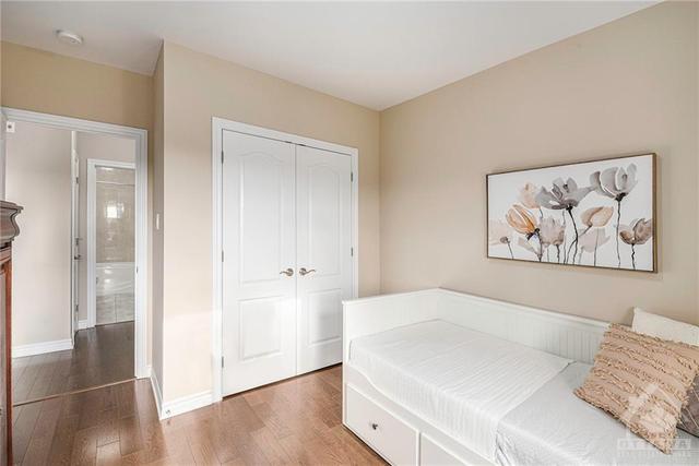 302 - 300 Solstice Crescent, Condo with 2 bedrooms, 2 bathrooms and 1 parking in Russell ON | Image 19