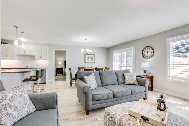 18 Windward Way N, House detached with 2 bedrooms, 2 bathrooms and 4 parking in Ashfield Colborne Wawanosh ON | Image 18