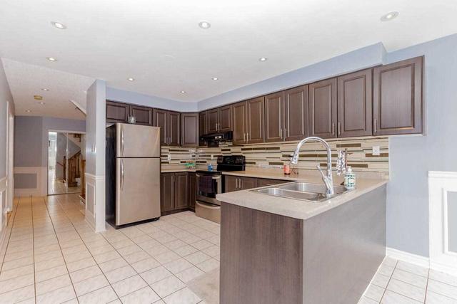 77 Peace Valley Cres, House detached with 3 bedrooms, 4 bathrooms and 6 parking in Brampton ON | Image 8