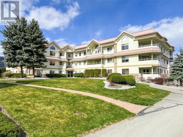 301 - 8408 Jubilee Road E, Condo with 2 bedrooms, 2 bathrooms and 1 parking in Summerland BC | Image 1