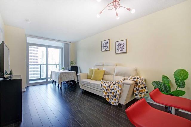 1301 - 15 Greenview Ave, Condo with 1 bedrooms, 1 bathrooms and 1 parking in Toronto ON | Image 2