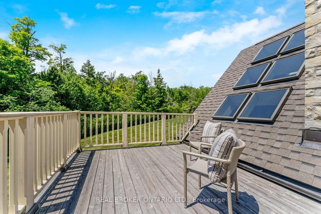 2176 Forks Of The Credit Rd, House detached with 4 bedrooms, 6 bathrooms and 13 parking in Caledon ON | Image 15