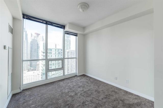 3702 - 16 Yonge St, Condo with 2 bedrooms, 2 bathrooms and 1 parking in Toronto ON | Image 6