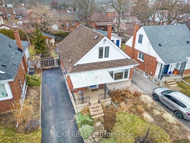 138 Erindale Ave, House detached with 3 bedrooms, 3 bathrooms and 4 parking in Hamilton ON | Image 12