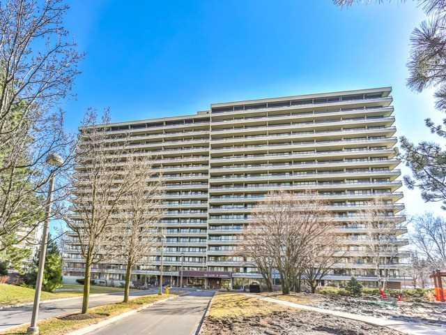 806 - 8111 Yonge St, Condo with 3 bedrooms, 2 bathrooms and 1 parking in Markham ON | Image 1