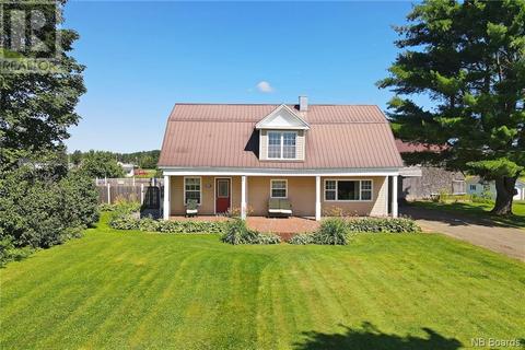 120 Cross Road, House detached with 4 bedrooms, 2 bathrooms and null parking in Southampton NB | Card Image