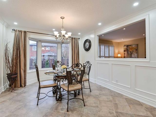 87 Nipissing Cres, House detached with 4 bedrooms, 3 bathrooms and 8 parking in Brampton ON | Image 3