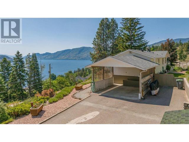 5868 Macgregor Road, House detached with 4 bedrooms, 2 bathrooms and 6 parking in Peachland BC | Image 7