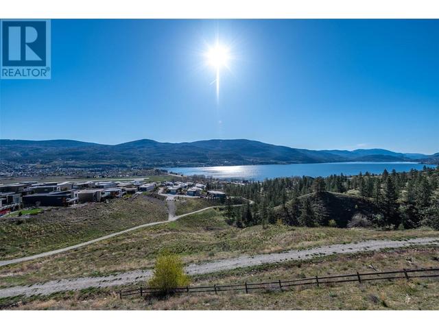 132 Skaha Hills Drive, House detached with 3 bedrooms, 2 bathrooms and 2 parking in Penticton 1 BC | Image 27