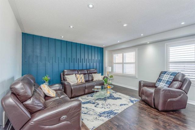 39 Volner Rd, House attached with 3 bedrooms, 3 bathrooms and 3 parking in Brampton ON | Image 32