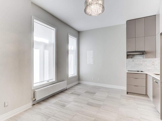 101 Bedford Rd, House semidetached with 6 bedrooms, 5 bathrooms and 3 parking in Toronto ON | Image 29