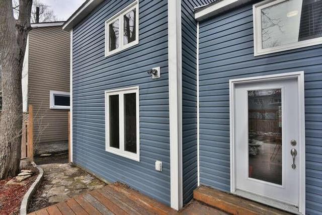 58 Murray Street, House detached with 2 bedrooms, 1 bathrooms and 3 parking in Brockville ON | Image 4