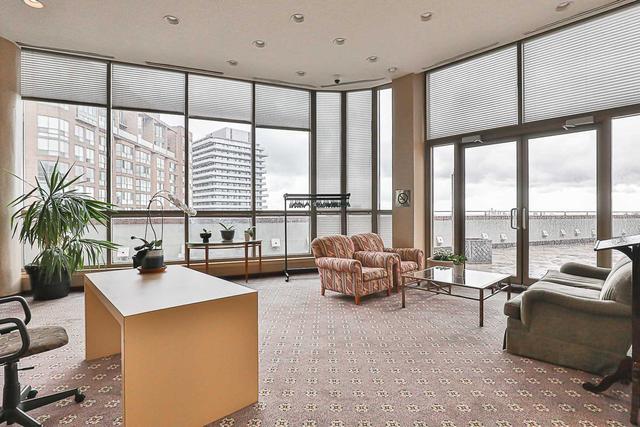 1413 - 1055 Bay St, Condo with 1 bedrooms, 1 bathrooms and 1 parking in Toronto ON | Image 14