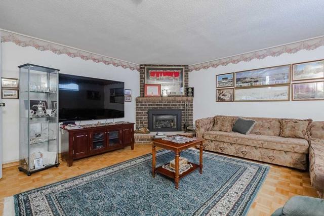 5 Lionshead Lookout, House detached with 3 bedrooms, 3 bathrooms and 5 parking in Brampton ON | Image 7