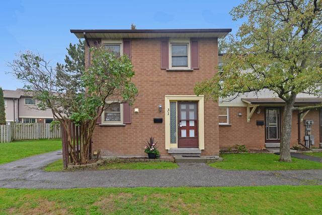 31 - 450 Bristol Cres, Townhouse with 3 bedrooms, 1 bathrooms and 1 parking in Oshawa ON | Image 1