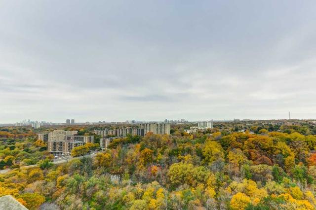 1807 - 3 Massey Sq, Condo with 2 bedrooms, 1 bathrooms and 0 parking in Toronto ON | Image 13