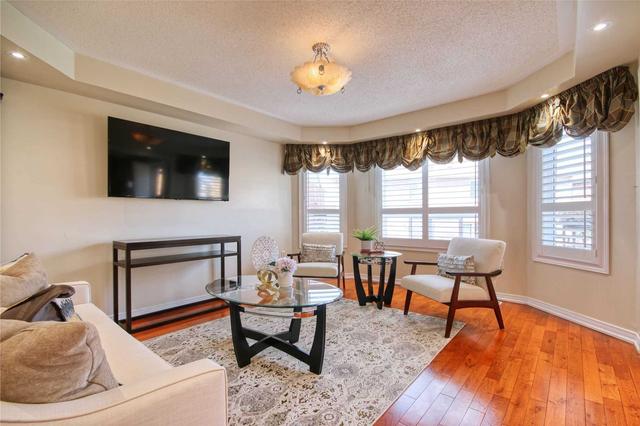 36 Panda Sq, House detached with 4 bedrooms, 5 bathrooms and 4 parking in Toronto ON | Image 17
