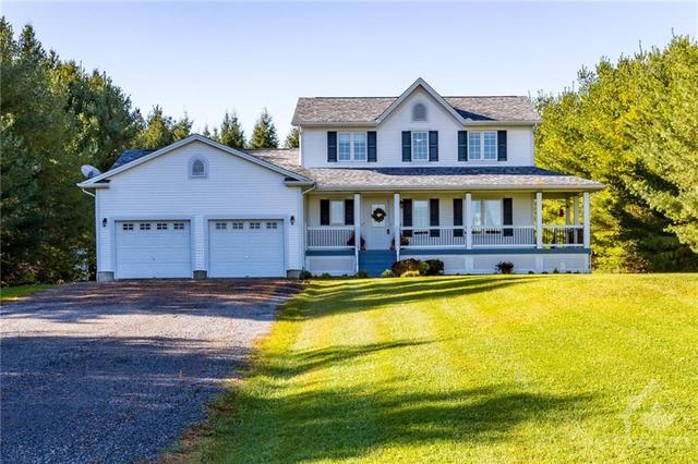 2979 John Shaw Road, House detached with 4 bedrooms, 4 bathrooms and 12 parking in Ottawa ON | Image 1