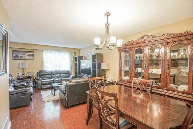 5 Charters Rd, House semidetached with 4 bedrooms, 3 bathrooms and 3 parking in Brampton ON | Image 3