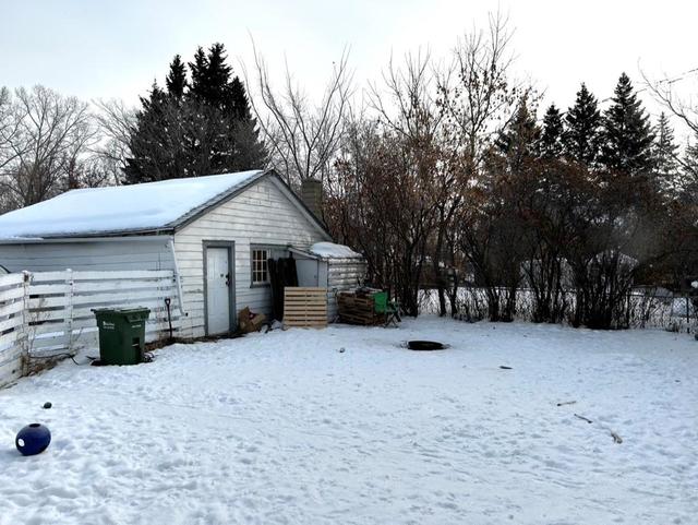 4022 50 Street, House detached with 4 bedrooms, 2 bathrooms and 4 parking in Red Deer County AB | Image 12