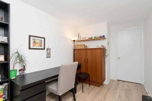 71 Huntingwood Cres, House detached with 3 bedrooms, 1 bathrooms and 2 parking in Brampton ON | Image 20
