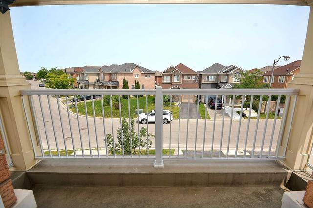 70 Tobermory Cres, House detached with 3 bedrooms, 4 bathrooms and 3 parking in Brampton ON | Image 16