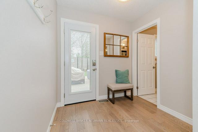 295 Metcalfe St, House detached with 4 bedrooms, 3 bathrooms and 6 parking in Guelph ON | Image 20