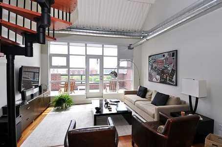 606 - 261 King St E, Condo with 1 bedrooms, 2 bathrooms and 1 parking in Toronto ON | Image 3