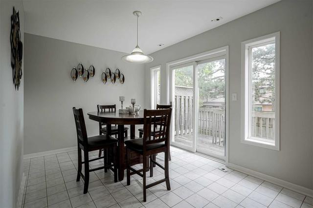 185 - 83 Mondeo Dr, Townhouse with 3 bedrooms, 3 bathrooms and 2 parking in Toronto ON | Image 4