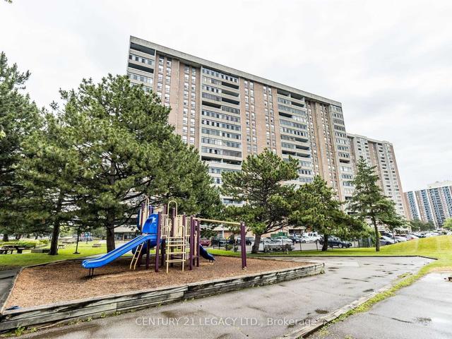 1711 - 15 Kensington Rd, Condo with 2 bedrooms, 2 bathrooms and 1 parking in Brampton ON | Image 19