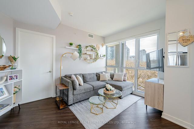 513 - 10 Park Lawn Rd, Condo with 2 bedrooms, 2 bathrooms and 1 parking in Toronto ON | Image 36